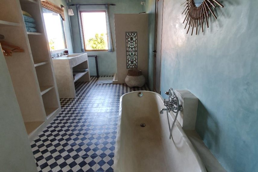 Bedroom Upstair West Bathroom 2