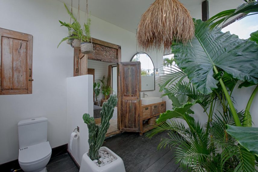 unik-bali-villa-gaia-bathroom-01-bingin-beach-uluwatu (2)