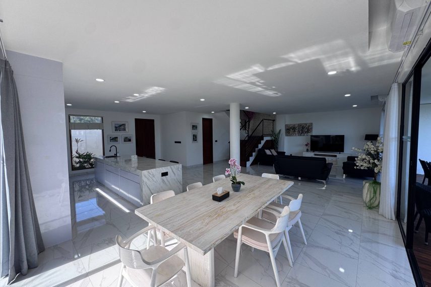 living_07_dining_table_ORIGINAL