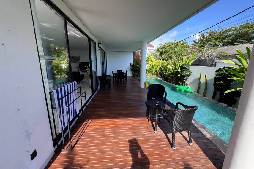 living_11_deck_covered_ORIGINAL