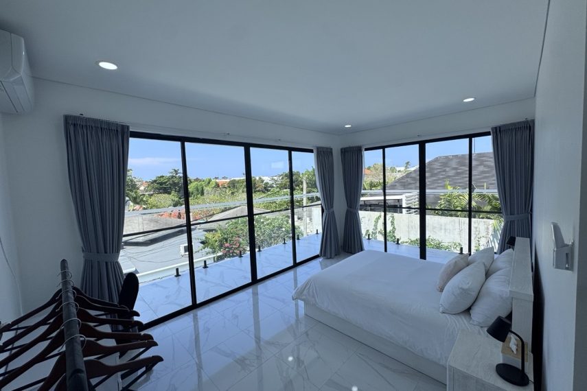 master_bedroom_03_panoramic_corner_ORIGINAL