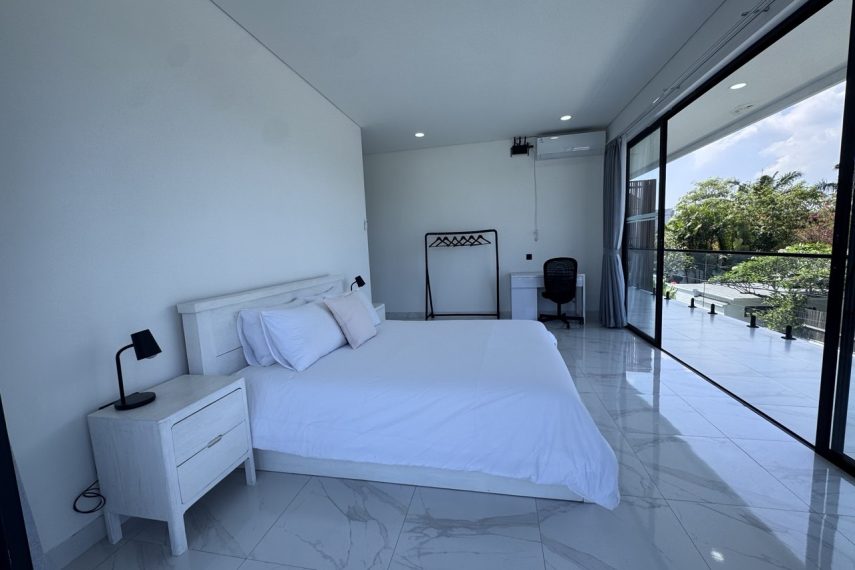 master_bedroom_06_full_room_ORIGINAL